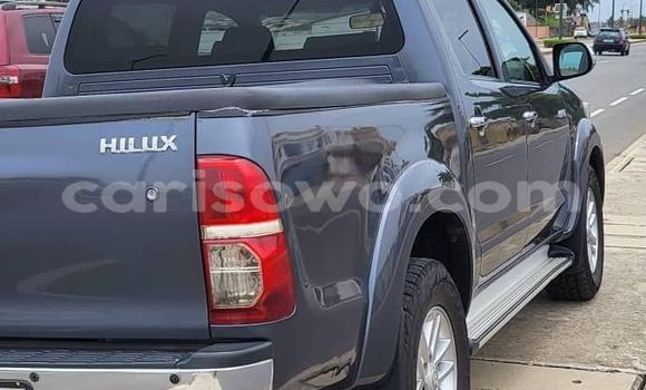 Sayi Na hannu Toyota Hilux Blue Mota in Cotonou a Benin Sayi Na hannu Toyota Hilux Blue Mota in Cotonou a Benin