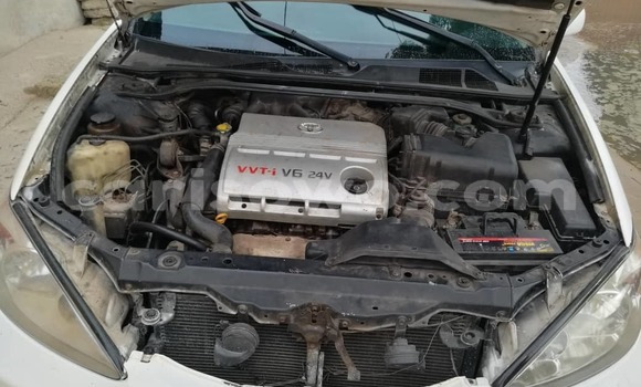 Sayi Na hannu Toyota Camry White Mota in Cotonou a Benin Sayi Na hannu Toyota Camry White Mota in Cotonou a Benin