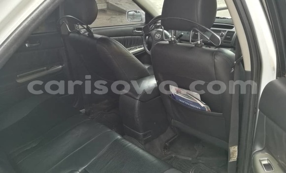 Sayi Na hannu Toyota Camry White Mota in Cotonou a Benin Sayi Na hannu Toyota Camry White Mota in Cotonou a Benin