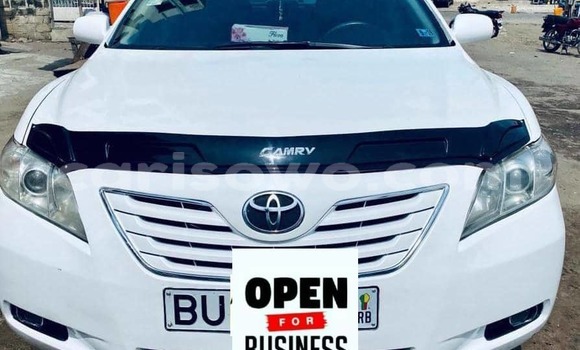 Acheter Occasion Voiture Toyota Camry Blanc à Cotonou, Benin