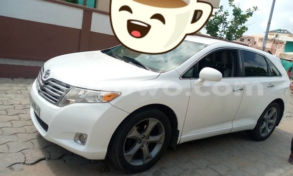 Buy Used Toyota Venza White Car in Cotonou in Benign