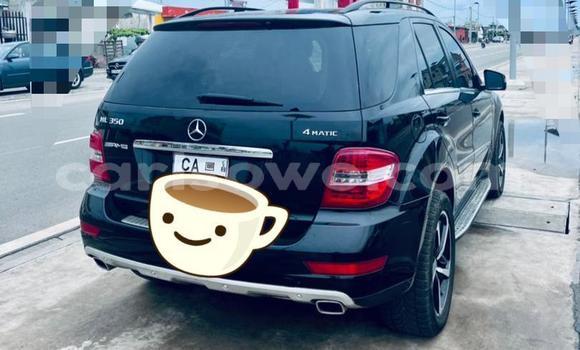 Ra Àlòkù Mercedes-Benz ML–Class Black Ọkọ̀ in Cotonou ni Benin Ra Àlòkù Mercedes-Benz ML–Class Black Ọkọ̀ in Cotonou ni Benin