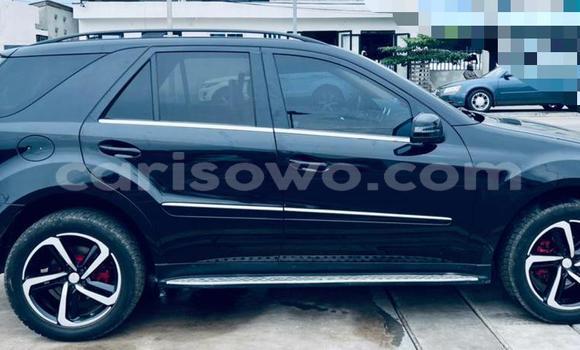 Ra Àlòkù Mercedes-Benz ML–Class Black Ọkọ̀ in Cotonou ni Benin Ra Àlòkù Mercedes-Benz ML–Class Black Ọkọ̀ in Cotonou ni Benin