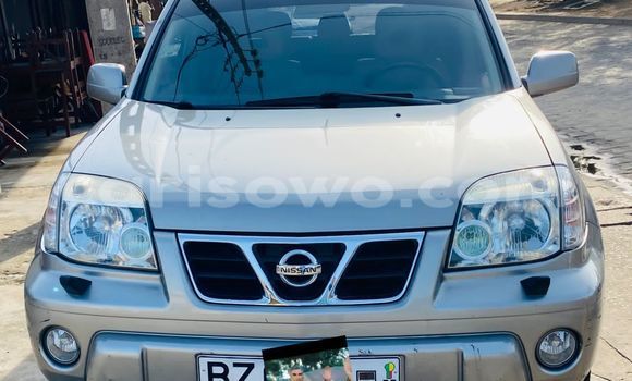 Buy Used Nissan X–Trail Silver Car in Cotonou in Benign