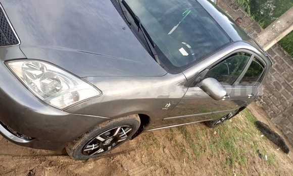 Sayi Na hannu Toyota Corolla Brown Mota in Cotonou a Benin Sayi Na hannu Toyota Corolla Brown Mota in Cotonou a Benin