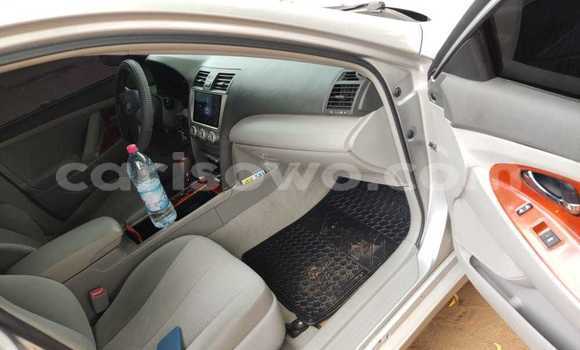 Ra Àlòkù Toyota Camry Silver Ọkọ̀ in Cotonou ni Benin Ra Àlòkù Toyota Camry Silver Ọkọ̀ in Cotonou ni Benin