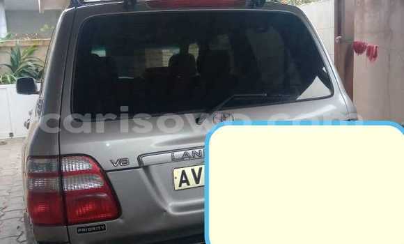 Ra Àlòkù Toyota Land Cruiser Silver Ọkọ̀ in Cotonou ni Benin