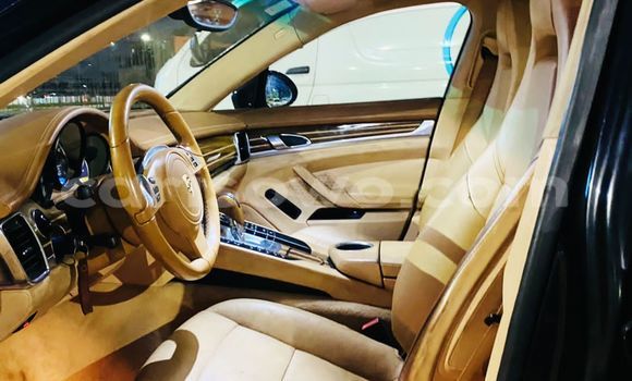 Ra Àlòkù Porsche Panamera Black Ọkọ̀ in Cotonou ni Benin Ra Àlòkù Porsche Panamera Black Ọkọ̀ in Cotonou ni Benin