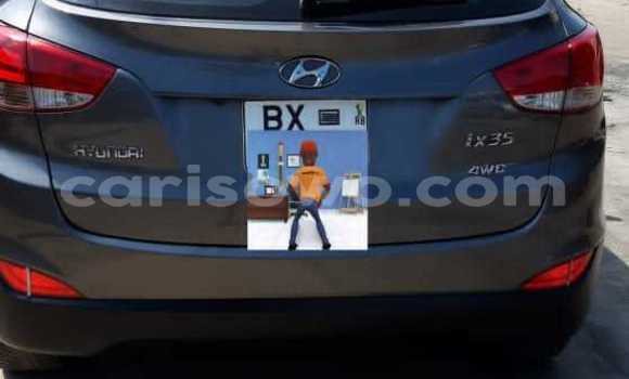 Buy Used Hyundai Tucson Brown Car in Cotonou in Benign