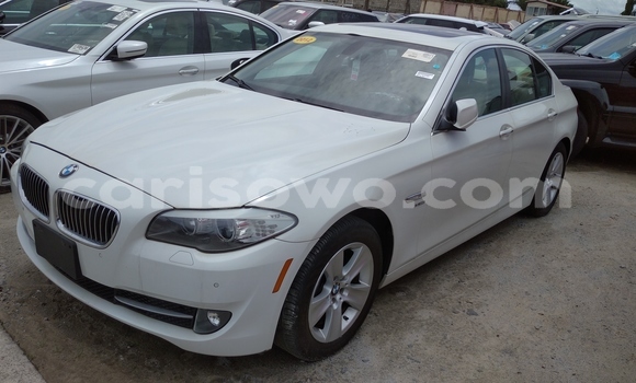 Acheter Occasion Voiture BMW 3–Series Blanc à Porto Novo, Benin Acheter Occasion Voiture BMW 3–Series Blanc à Porto Novo, Benin