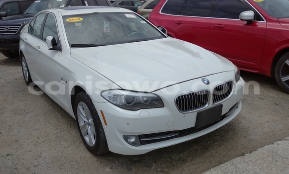 Acheter Occasion Voiture BMW 3–Series Blanc à Porto Novo, Benin Acheter Occasion Voiture BMW 3–Series Blanc à Porto Novo, Benin