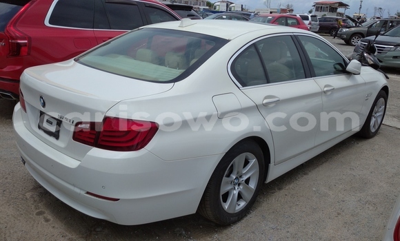 Acheter Occasion Voiture BMW 3–Series Blanc à Porto Novo, Benin Acheter Occasion Voiture BMW 3–Series Blanc à Porto Novo, Benin