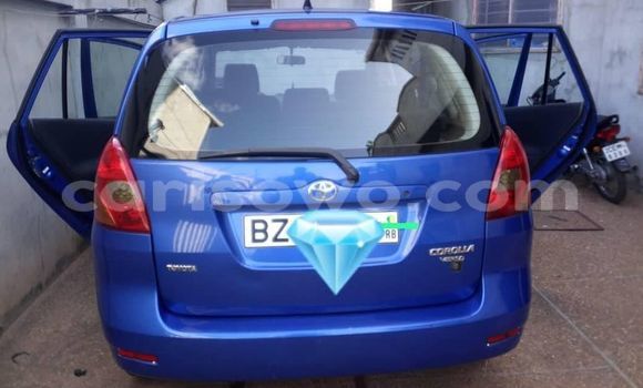 Acheter Occasion Voiture Toyota Corolla Verso Bleu à Cotonou, Benin Acheter Occasion Voiture Toyota Corolla Verso Bleu à Cotonou, Benin