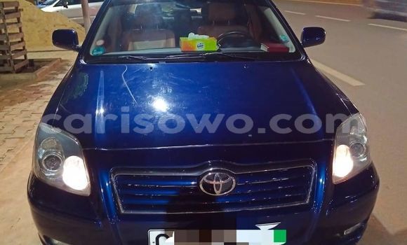 Sayi Na hannu Toyota Avensis Blue Mota in Cotonou a Benin