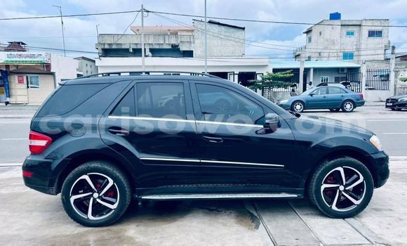 Acheter Occasion Voiture Mercedes-Benz ML–Class Noir à Cotonou, Benin Acheter Occasion Voiture Mercedes-Benz ML–Class Noir à Cotonou, Benin