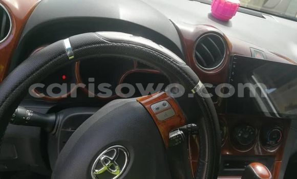 Acheter Occasion Voiture Toyota Matrix Blanc à Cotonou, Benin Acheter Occasion Voiture Toyota Matrix Blanc à Cotonou, Benin