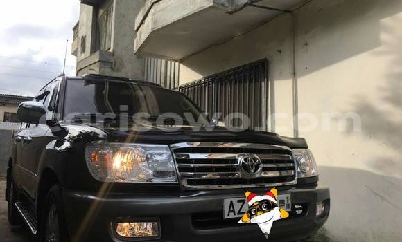 Acheter Occasion Voiture Toyota Land Cruiser Noir à Savalou au Benin Acheter Occasion Voiture Toyota Land Cruiser Noir à Savalou au Benin