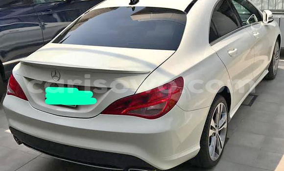 Acheter Occasion Voiture Mercedes-Benz CLA-klasse Blanc à Cotonou, Benin Acheter Occasion Voiture Mercedes-Benz CLA-klasse Blanc à Cotonou, Benin