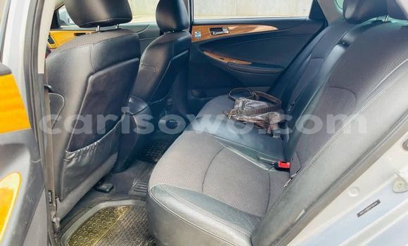 Acheter Occasion Voiture Hyundai Sonata Gris à Cotonou, Benin Acheter Occasion Voiture Hyundai Sonata Gris à Cotonou, Benin