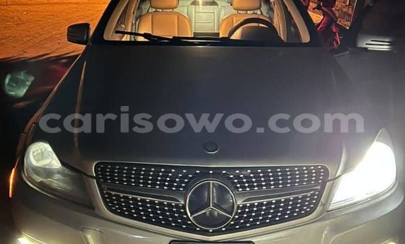 Ra Àlòkù Mercedes-Benz C–Class Silver Ọkọ̀ in Cotonou ni Benin Ra Àlòkù Mercedes-Benz C–Class Silver Ọkọ̀ in Cotonou ni Benin