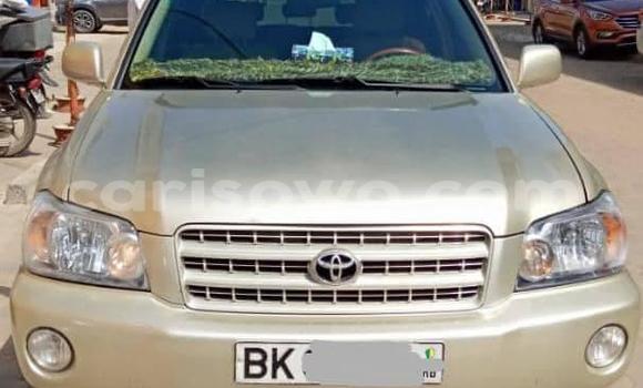 Acheter Occasion Voiture Toyota Highlander Beige à Cotonou, Benin Acheter Occasion Voiture Toyota Highlander Beige à Cotonou, Benin