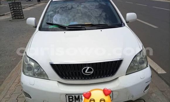 Buy Used Lexus RX 300 White Car in Cotonou in Benign