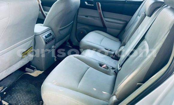 Acheter Occasion Voiture Toyota Highlander Gris à Cotonou, Benin Acheter Occasion Voiture Toyota Highlander Gris à Cotonou, Benin