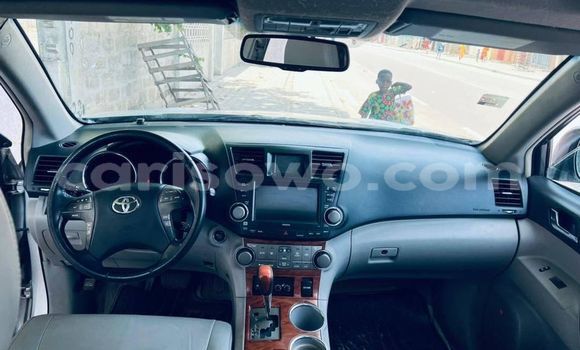 Acheter Occasion Voiture Toyota Highlander Gris à Cotonou, Benin Acheter Occasion Voiture Toyota Highlander Gris à Cotonou, Benin