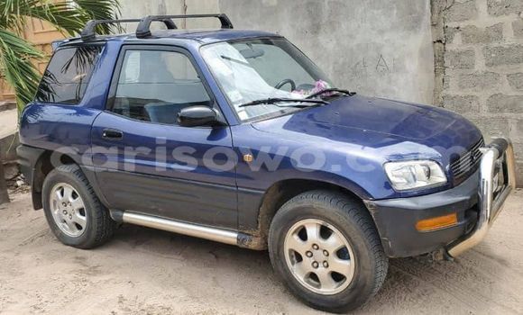 Acheter Occasion Voiture Toyota RAV4 Bleu à Cotonou, Benin Acheter Occasion Voiture Toyota RAV4 Bleu à Cotonou, Benin