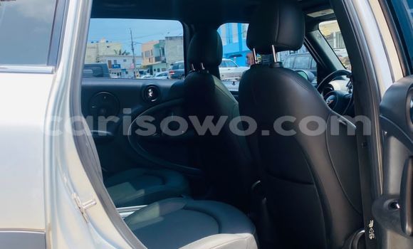 Sayi Na hannu MINI Countryman Azurfa Mota in Cotonou a Benin Sayi Na hannu MINI Countryman Azurfa Mota in Cotonou a Benin