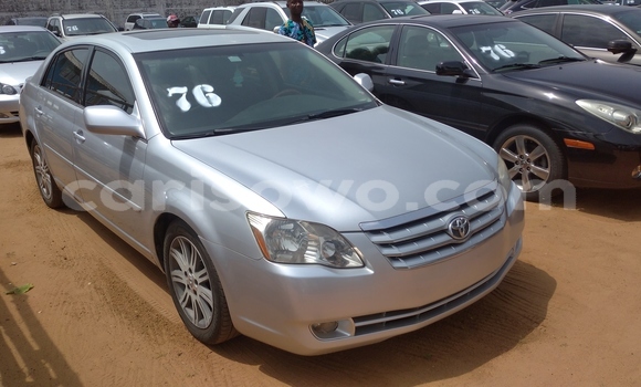 Acheter Occasion Voiture Toyota Avalon Gris à Cotonou, Benin