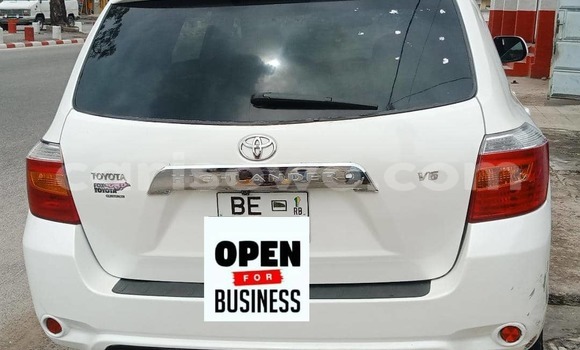 Sayi Na hannu Toyota Highlander White Mota in Abomey Calavi a Benin Sayi Na hannu Toyota Highlander White Mota in Abomey Calavi a Benin