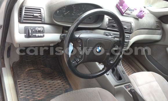 Acheter Occasion Voiture BMW 1-Series Gris à Porto Novo, Benin Acheter Occasion Voiture BMW 1-Series Gris à Porto Novo, Benin