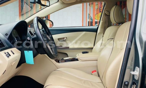 Sayi Na hannu Toyota Venza Azurfa Mota in Cotonou a Benin Sayi Na hannu Toyota Venza Azurfa Mota in Cotonou a Benin