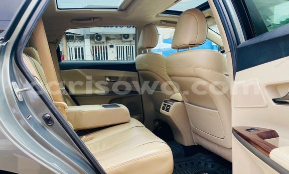 Sayi Na hannu Toyota Venza Azurfa Mota in Cotonou a Benin Sayi Na hannu Toyota Venza Azurfa Mota in Cotonou a Benin