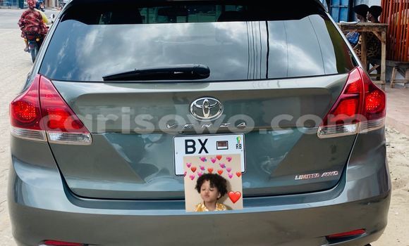 Sayi Na hannu Toyota Venza Azurfa Mota in Cotonou a Benin Sayi Na hannu Toyota Venza Azurfa Mota in Cotonou a Benin