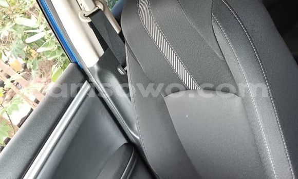 Ra Àlòkù Honda Civic Blue Ọkọ̀ in Cotonou ni Benin Ra Àlòkù Honda Civic Blue Ọkọ̀ in Cotonou ni Benin