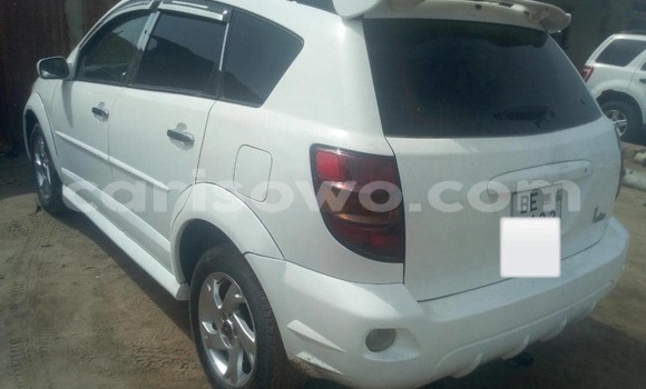 Ra Àlòkù Pontiac Vibe funfun Ọkọ̀ in Cotonou ni Benin