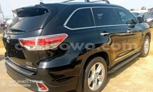 Sayi Imported Toyota Highlander Sauran Mota in Cotonou a Benin Sayi Imported Toyota Highlander Sauran Mota in Cotonou a Benin