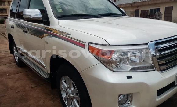 Acheter Occasion Voiture Toyota Land Cruiser Blanc à Porto Novo, Benin Acheter Occasion Voiture Toyota Land Cruiser Blanc à Porto Novo, Benin