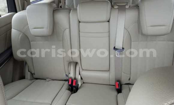 Ra Àlòkù Mercedes-Benz GL–Class funfun Ọkọ̀ in Cotonou ni Benin Ra Àlòkù Mercedes-Benz GL–Class funfun Ọkọ̀ in Cotonou ni Benin
