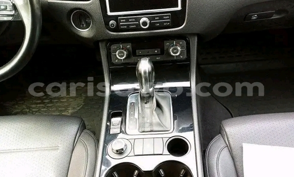 Ra Àlòkù Volkswagen Touareg Blue Ọkọ̀ in Cotonou ni Benin Ra Àlòkù Volkswagen Touareg Blue Ọkọ̀ in Cotonou ni Benin