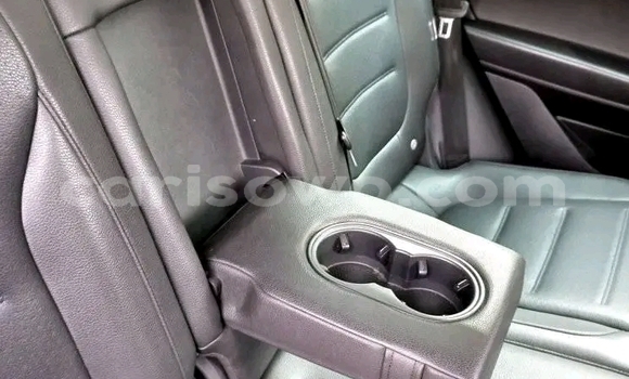 Ra Àlòkù Volkswagen Touareg Blue Ọkọ̀ in Cotonou ni Benin Ra Àlòkù Volkswagen Touareg Blue Ọkọ̀ in Cotonou ni Benin