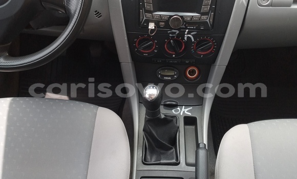 Sayi Na hannu Mazda 3 Blue Mota in Cotonou a Benin