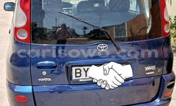 Acheter Occasion Voiture Toyota Yaris Verso Bleu à Cotonou, Benin