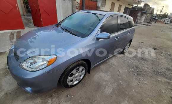 Ra Àlòkù Toyota Matrix Blue Ọkọ̀ in Cotonou ni Benin Ra Àlòkù Toyota Matrix Blue Ọkọ̀ in Cotonou ni Benin