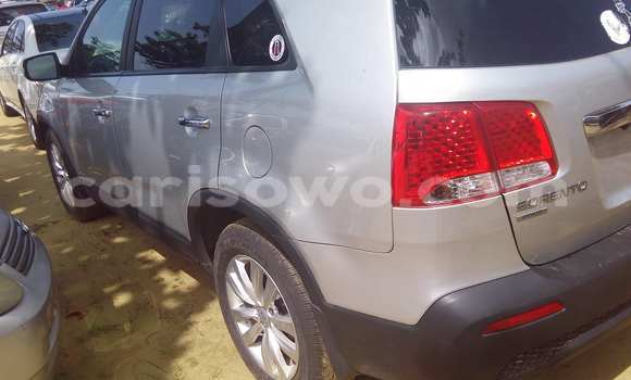 Sayi Na hannu Kia Sorento Azurfa Mota in Porto Novo a Benin Sayi Na hannu Kia Sorento Azurfa Mota in Porto Novo a Benin