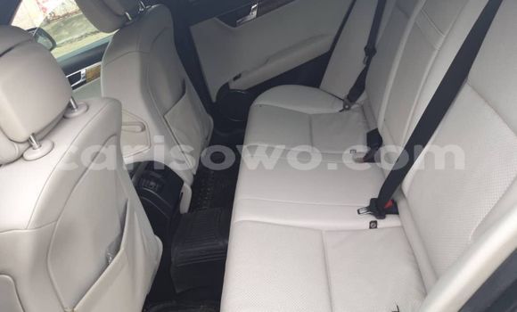 Ra Àlòkù Mercedes-Benz C–Class Silver Ọkọ̀ in Cotonou ni Benin Ra Àlòkù Mercedes-Benz C–Class Silver Ọkọ̀ in Cotonou ni Benin