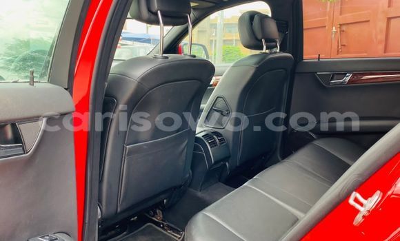 Ra Àlòkù Mercedes-Benz C-klasse AMG Red Ọkọ̀ in Cotonou ni Benin Ra Àlòkù Mercedes-Benz C-klasse AMG Red Ọkọ̀ in Cotonou ni Benin