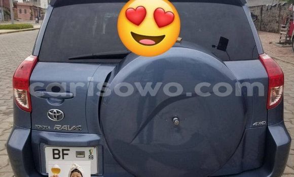 Acheter Occasion Voiture Toyota RAV4 Bleu à Abomey Calavi, Benin Acheter Occasion Voiture Toyota RAV4 Bleu à Abomey Calavi, Benin